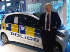 Кметът на Лондон избира i-MiEV, по време на COP15, за да отбележи началото на изграждането на инфраструктура за електроавтомобили