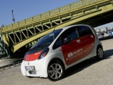 Mitsubishi Motors Corporation спечели наградата Paul Pietsch 2010 на „Аuto Мotor und Sport” Електромобилът i-MiEV - признат на международно ниво за технологични иновации