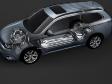 Plug-in хибридната  система на Mitsubishi Motors печели наградата за технология за 2014 г. на RJC