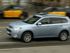 Outlander PHEV Данни за продажбите през календарната 2013 година  – За първи път на европейския пазар