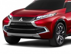 CONCEPT XR-PHEV НА АВТОМОБИЛНОТО ИЗЛОЖЕНИЕ В ЖЕНЕВА 2014