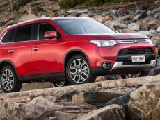 2014 Mitsubishi Outlander Същият, но още по-стилен