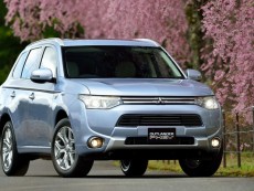 OUTLANDER PHEV - Общите продажби в Европа* вече надхвърлят 40,000