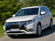 Новият Mitsubishi Outlander PHEV отбелязва 46г/км на реалните тестове за разхода на гориво и нивата на вредни емисии