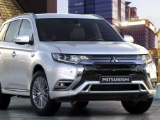 Mitsubishi Outlander PHEV с 200 000 продажби